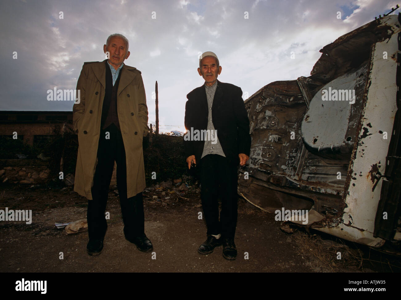 Arbeitslose Bauern im Dorf, Porträt, Kukes, Albanien, Südosteuropa Stockfoto