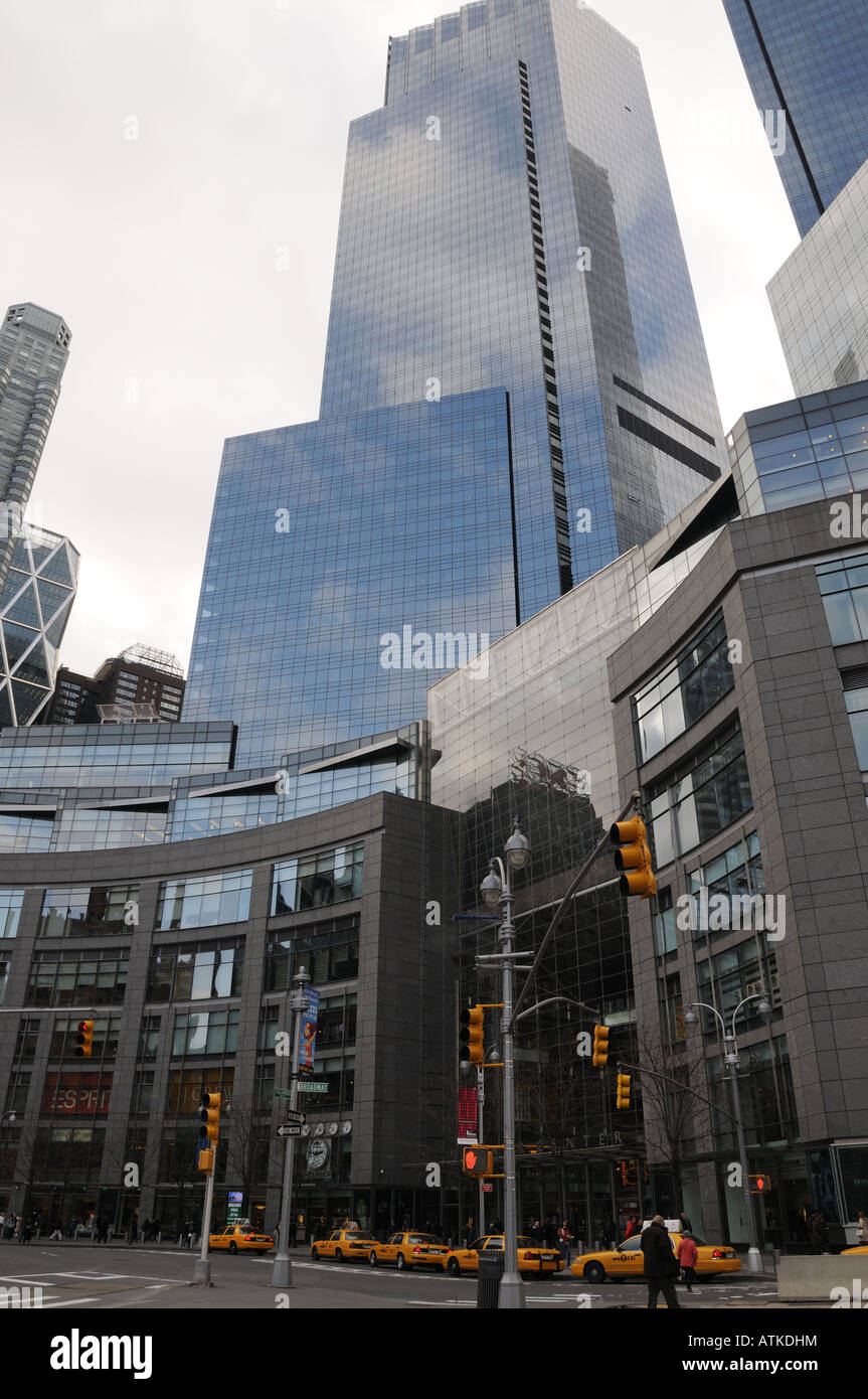 Das Time Warner Center am Columbus Circle in Manhattan. Stockfoto