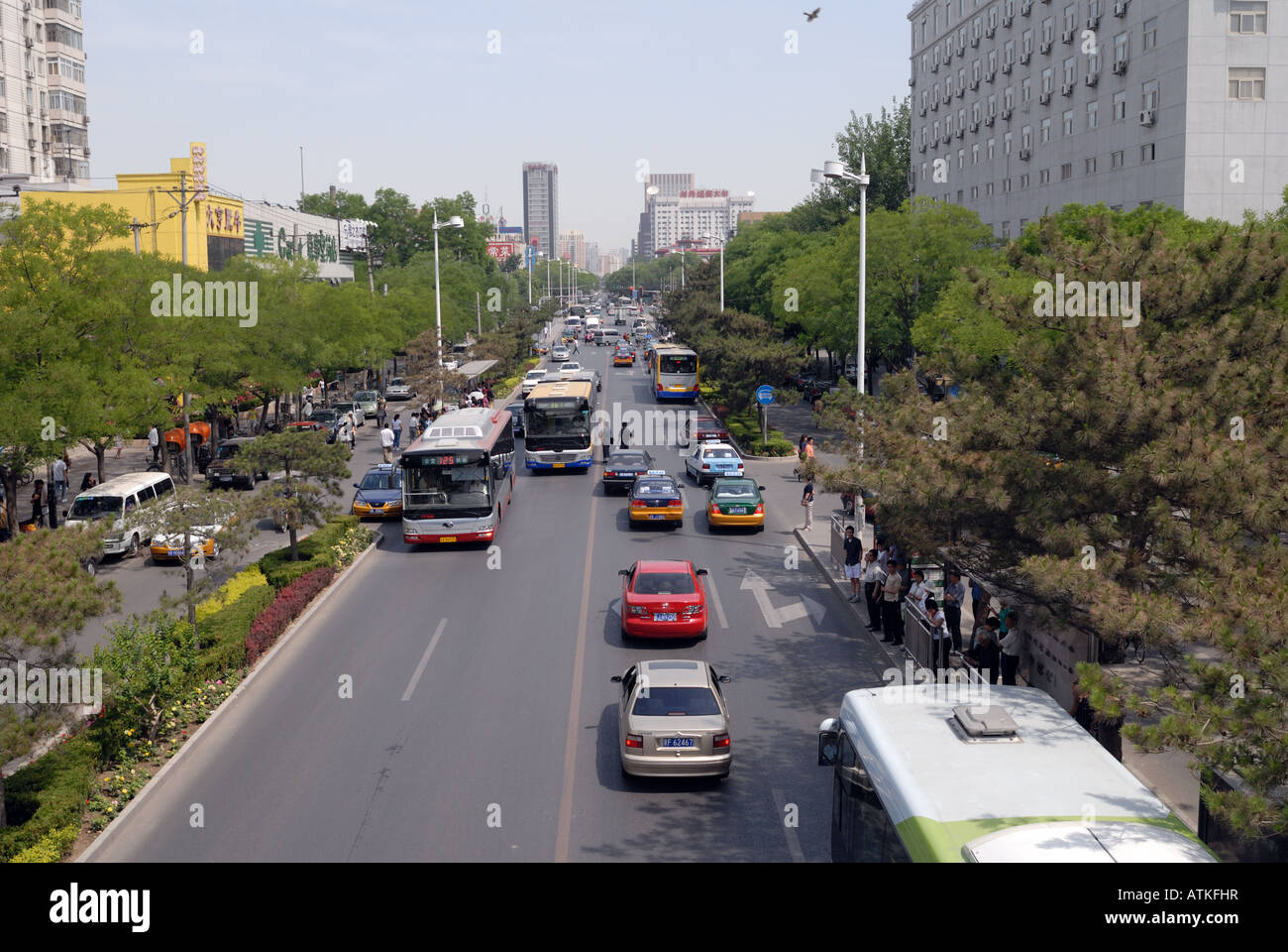 Verkehr in Huixin Dongjie Straße China Asien Beijing Peking City Stockfoto