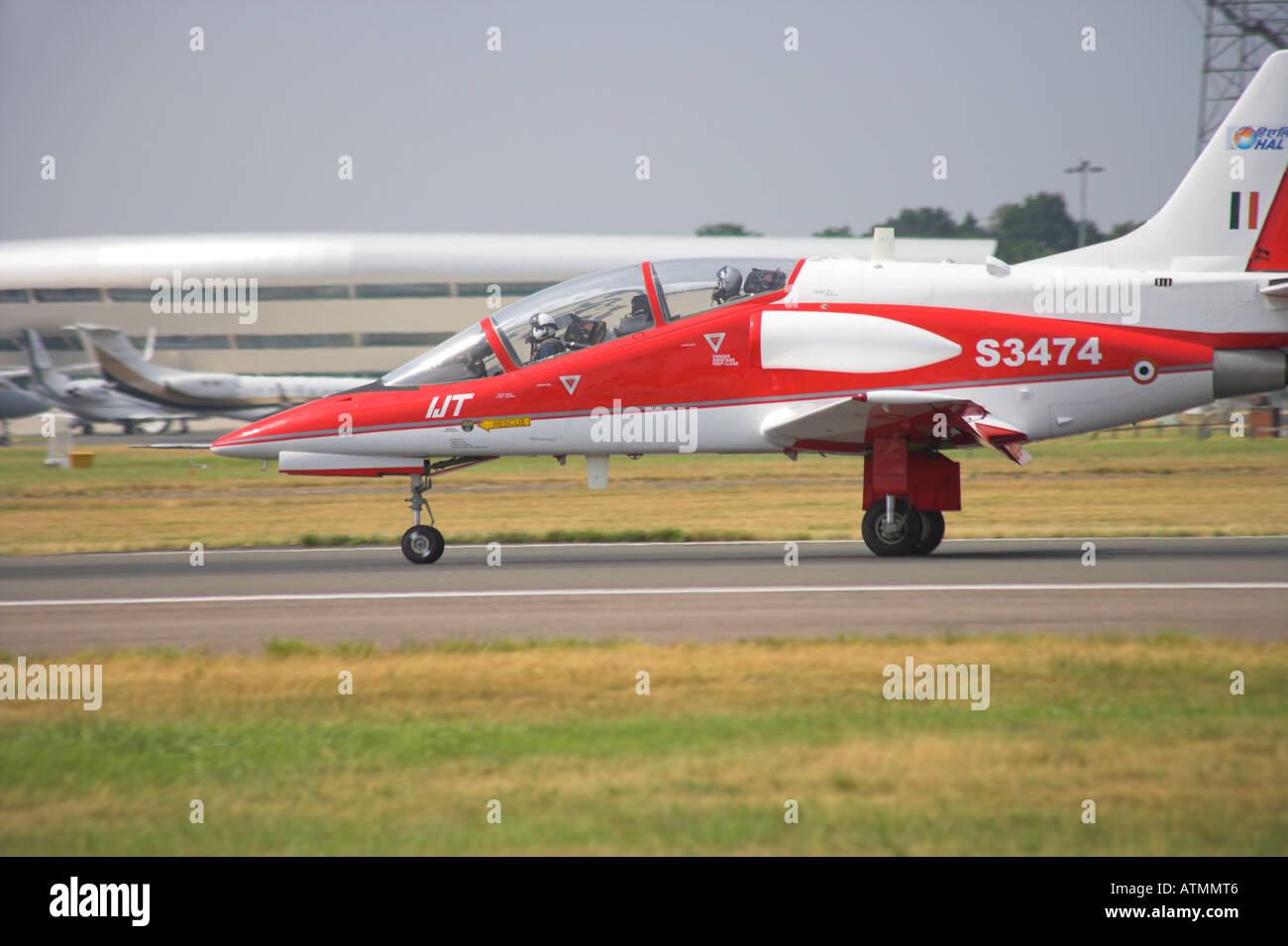 Hindustan Aeronautics Ltd IJT 36 Trainer Landung Stockfoto