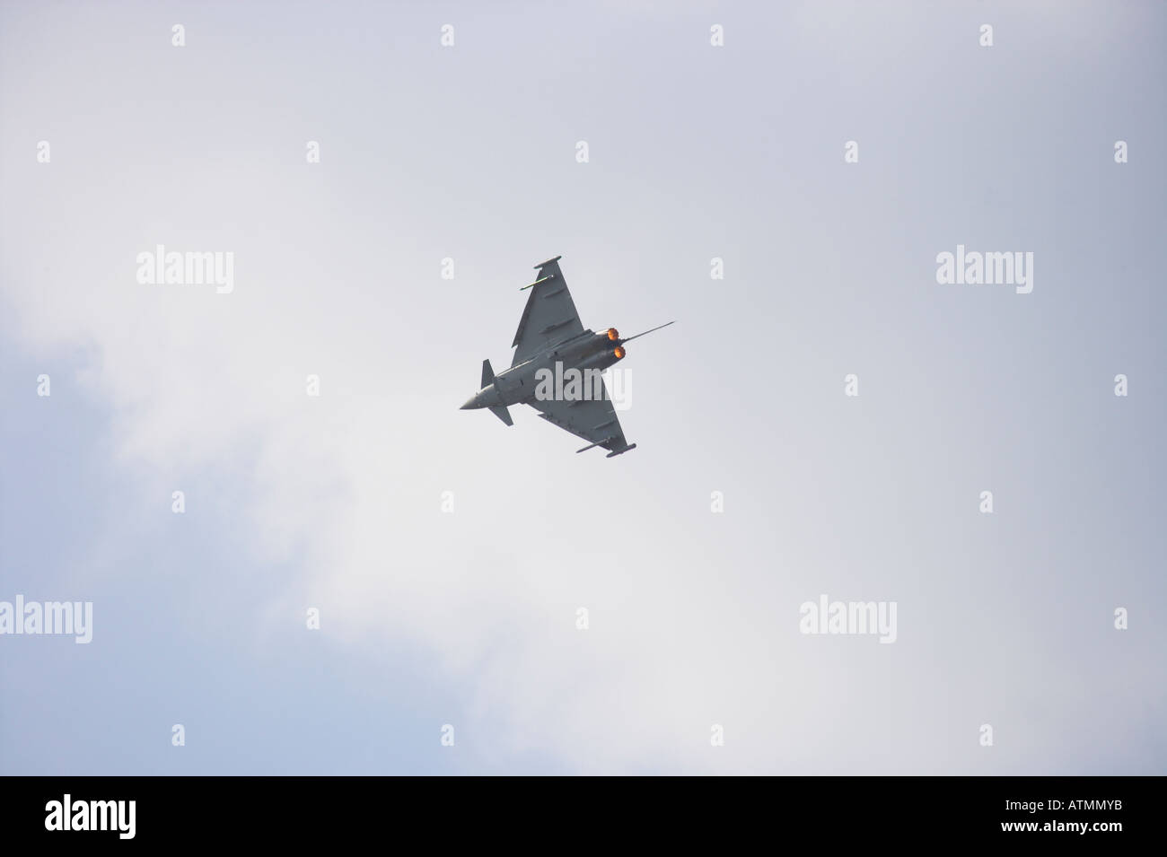 RAF Typhoon Eurofighter weg Klettern auf erwärmen. Stockfoto