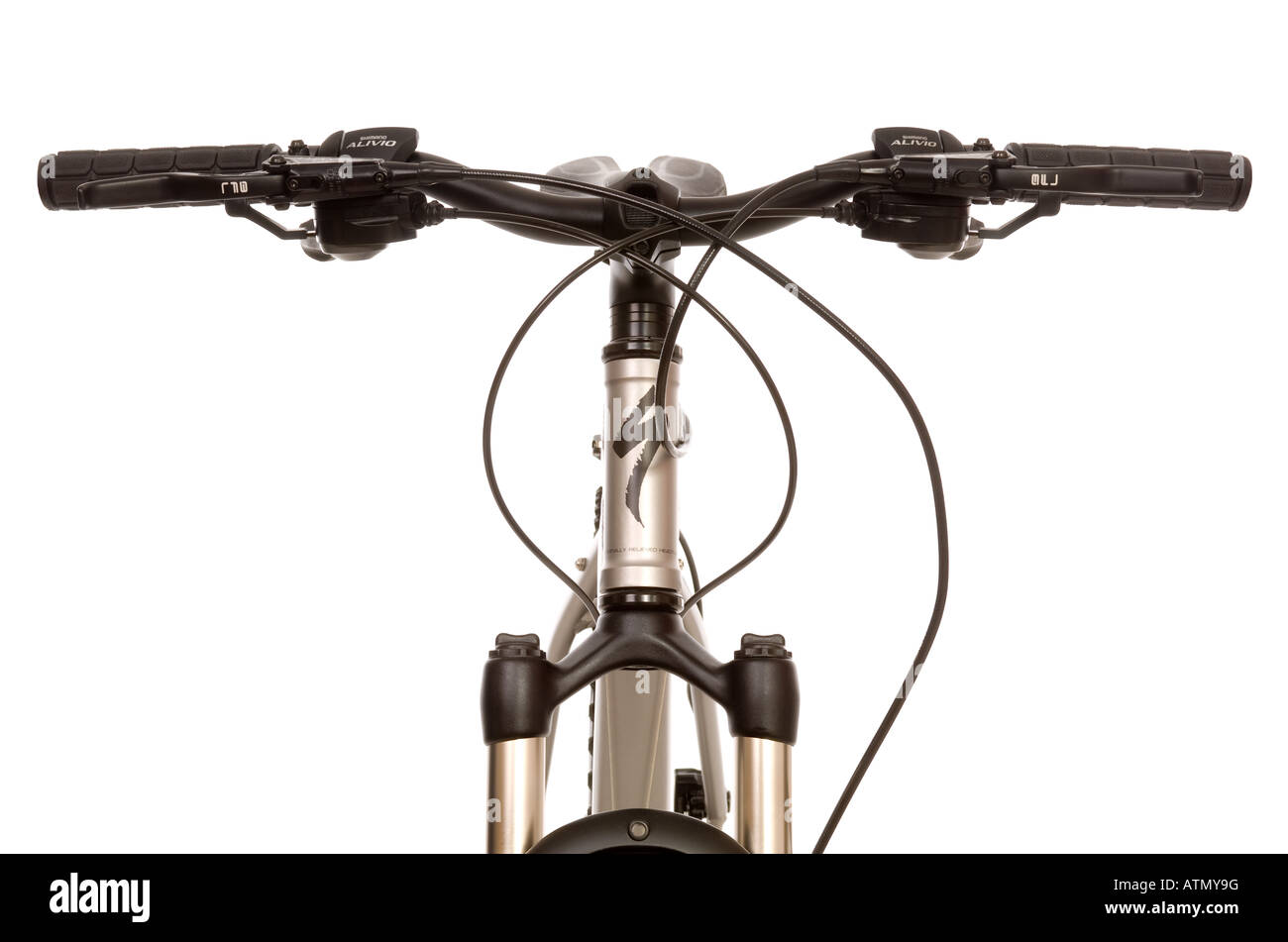 Vorderansicht des Mountainbike-Lenkers vor weißem Hintergrund Stockfoto