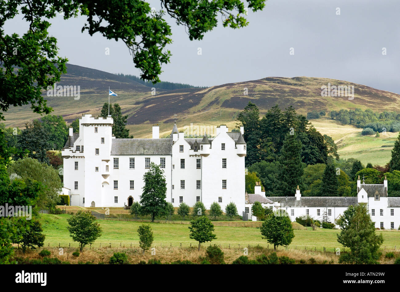 Blair Castle bei Blair Atholl, Tayside, Scotland, UK. Heimat des Duke of Atholl in der Nähe von Pitlochry, Killiecrankie. Termine von 1269 Stockfoto