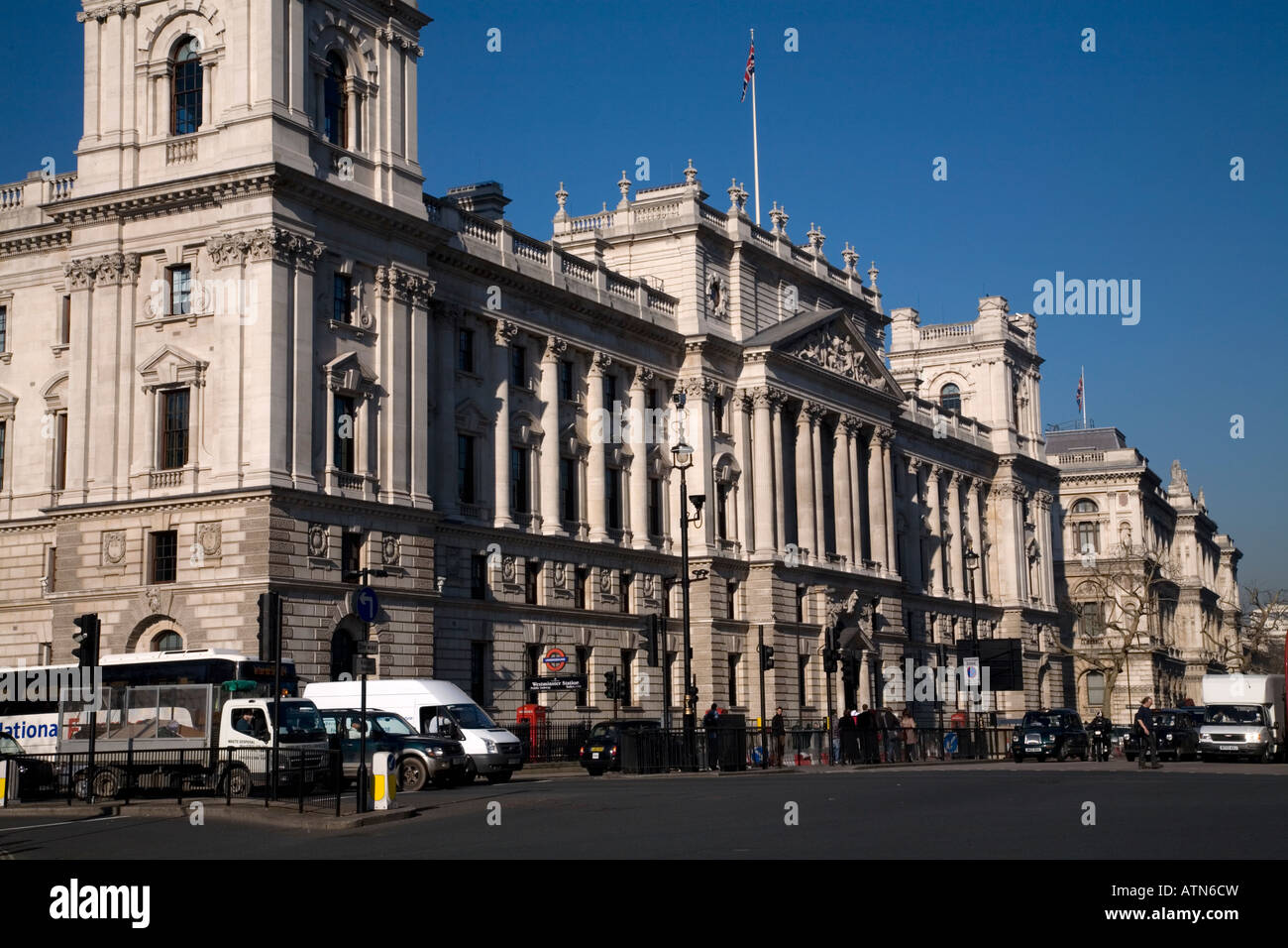 HM Treasury Building Whitehall London England Stockfoto