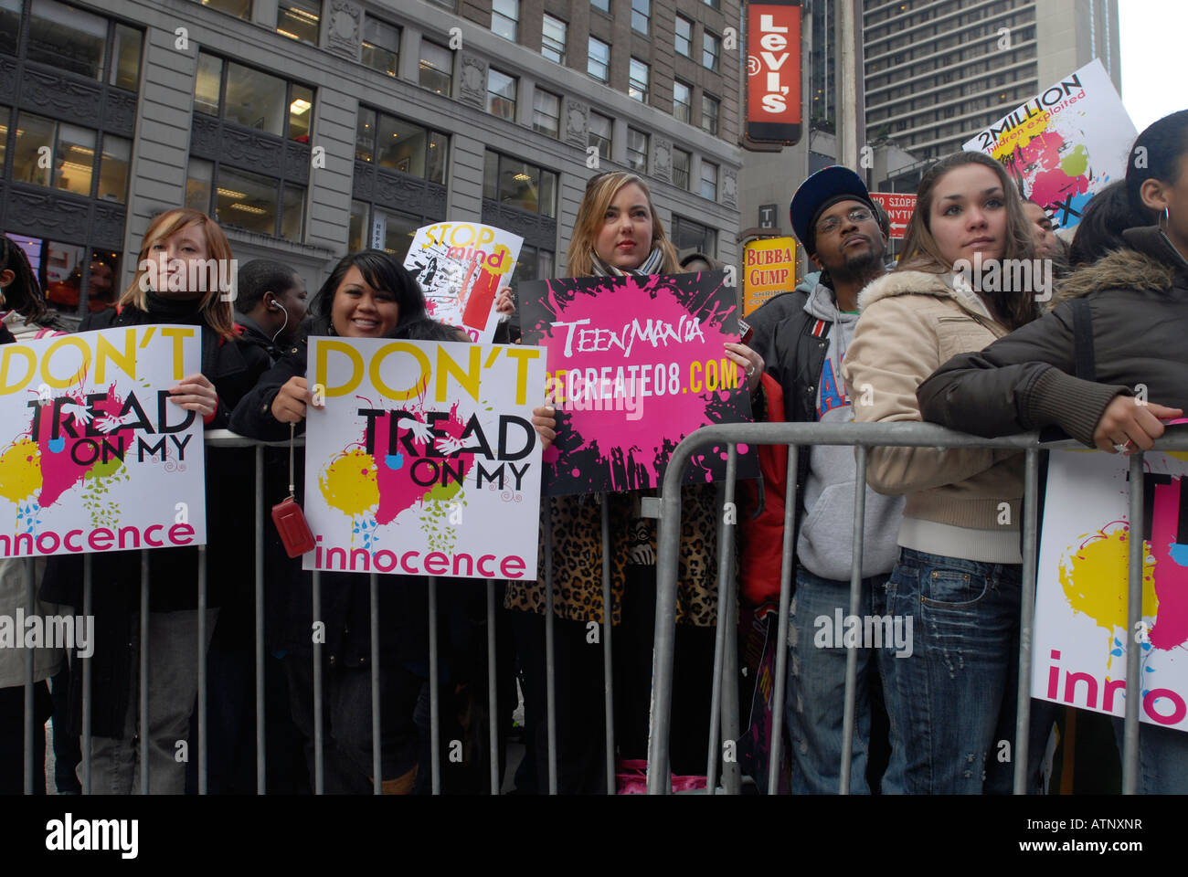 Evangelische Jugendliche Rallye am Times Square im Rahmen der Schlachtruf Stockfoto