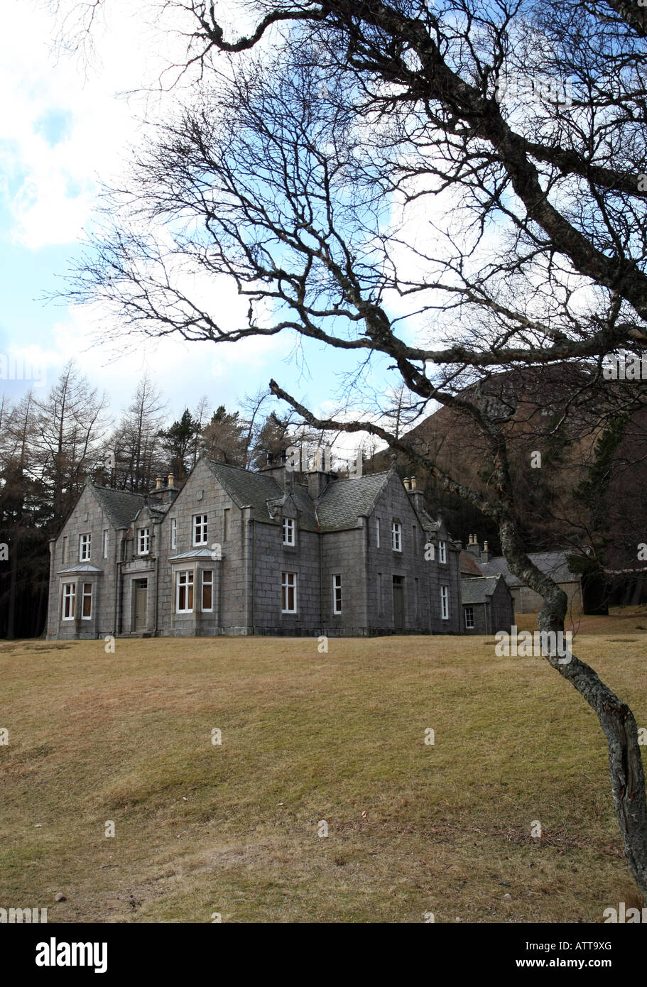 Queen Victoria's Royal Lodge of Glas Allt Shiel am Ufer des Loch Muick in der Nähe von Ballater, Aberdeenshire, Schottland, UK Stockfoto