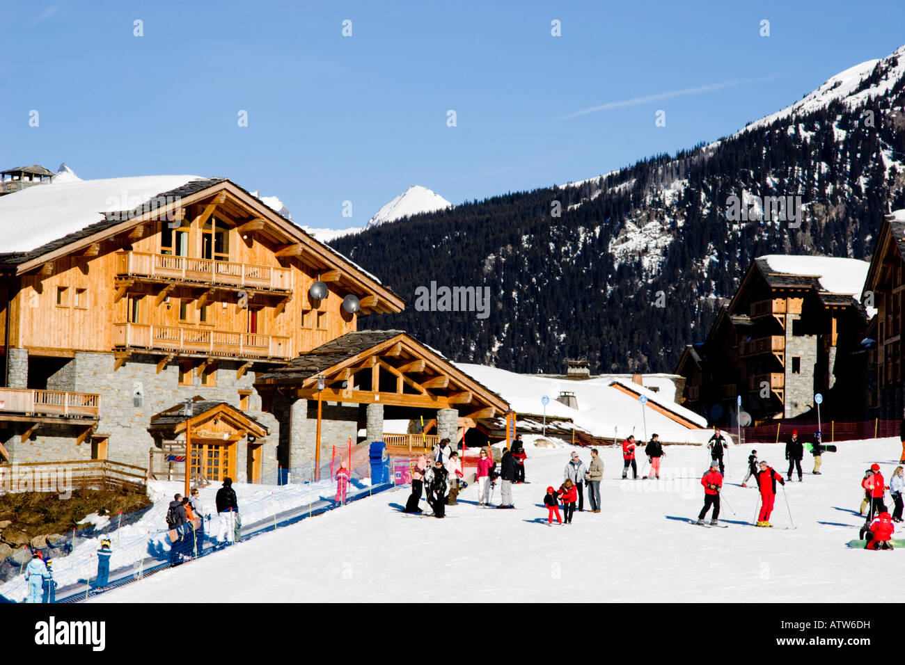 Kindergarten Pisten, Hütten und Restaurants Sainte-Foy-Tarentaise-Frankreich Stockfoto