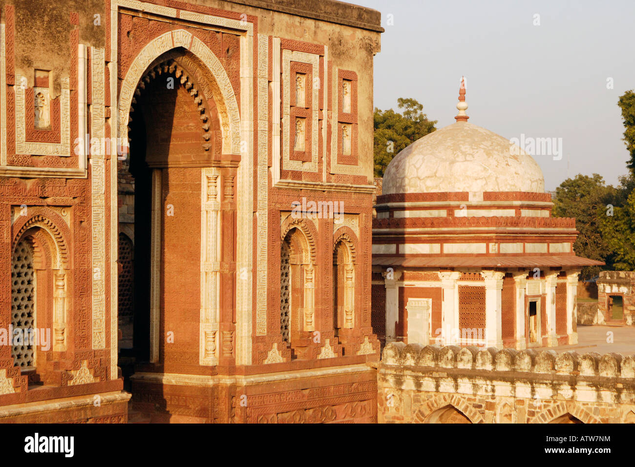 Qutab (Qtub oder Qutub) Minar, New Delhi, Indien Stockfoto