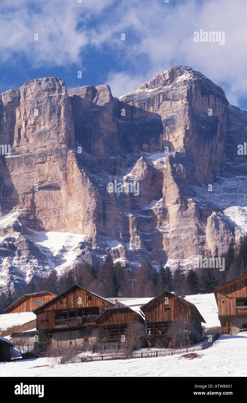 Typisches Haus San Leonardo Alta Badia Trentino-Südtirol-Italien Stockfoto