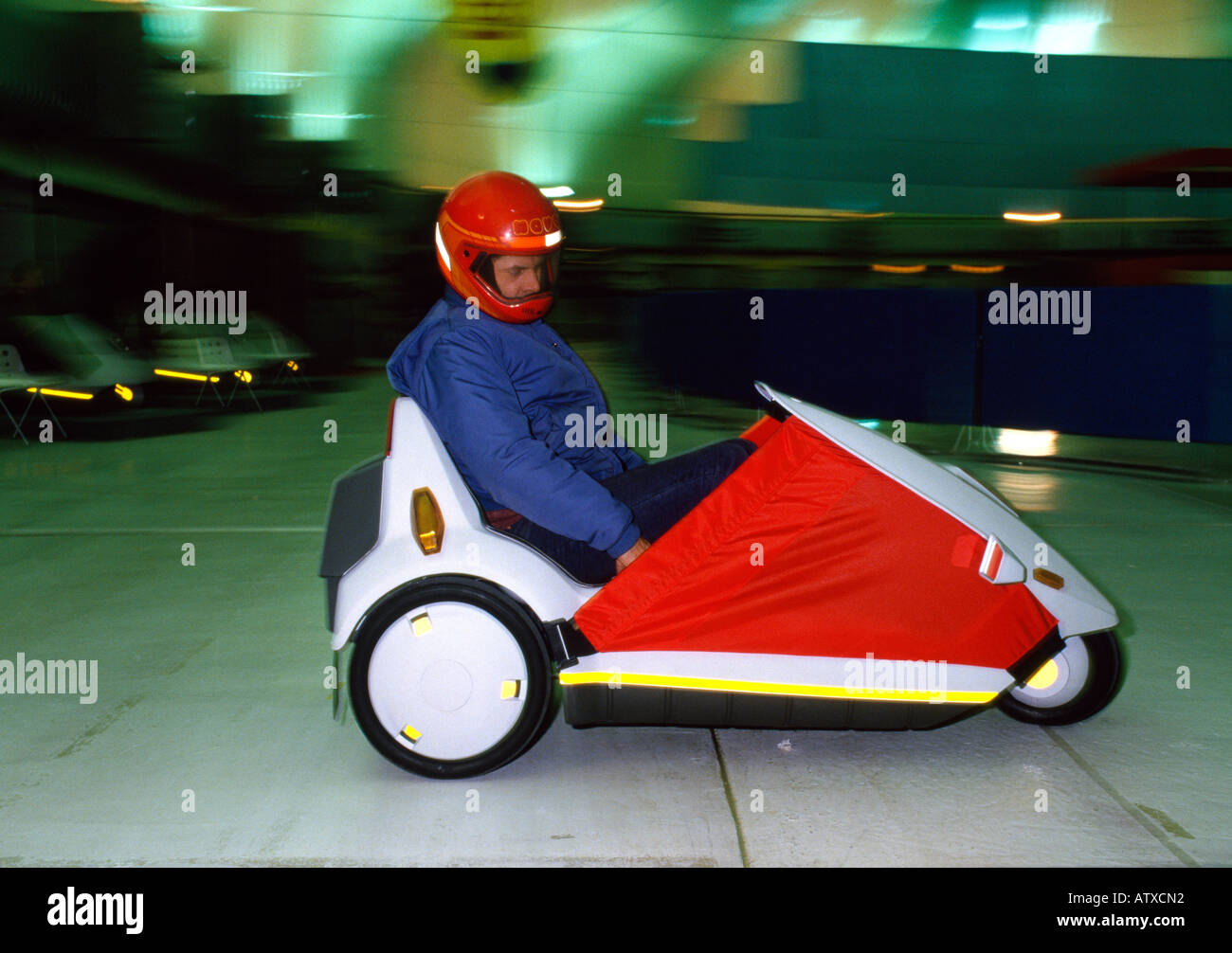 Sinclair C5 e drei Rad-Auto am Pressetag Januar 10,1985 im Alexandra Palace, London Stockfoto