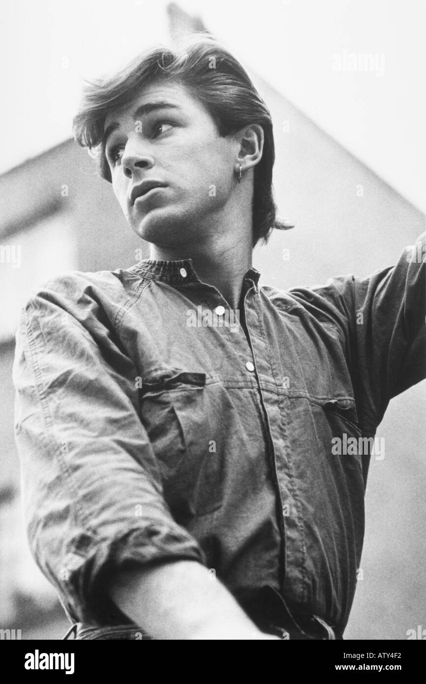 1980 Ice skating instructor Stockfoto