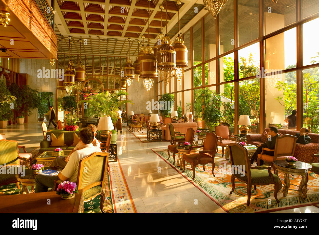 Die Lobby des Oriental Hotel in Bangkok Thailand Stockfoto
