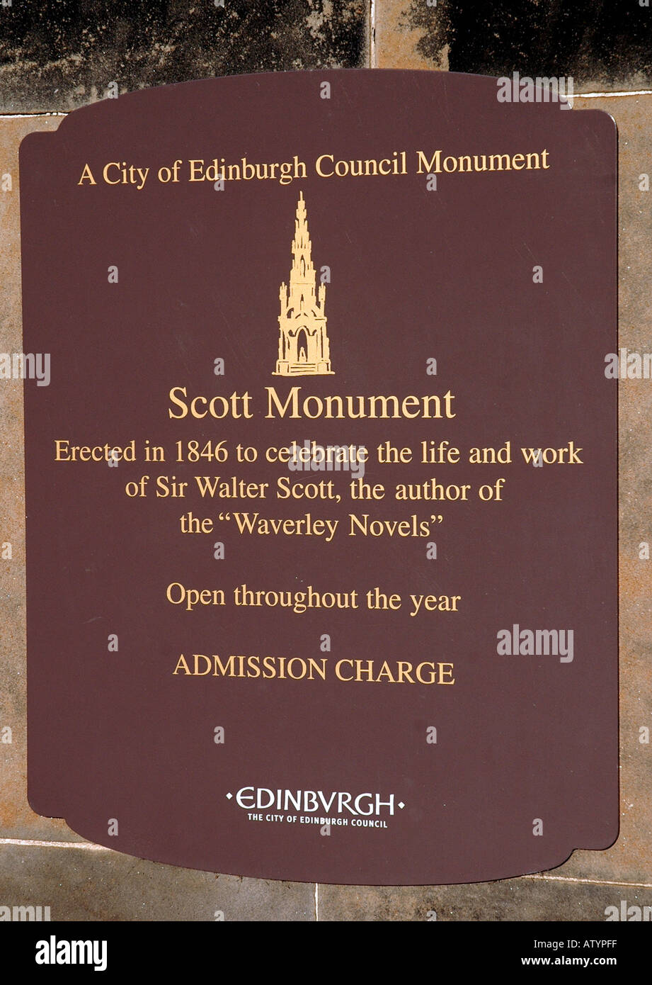 Walter Scott Monument Ortseingangsschild, Princes Street, Edinburgh, Schottland Stockfoto