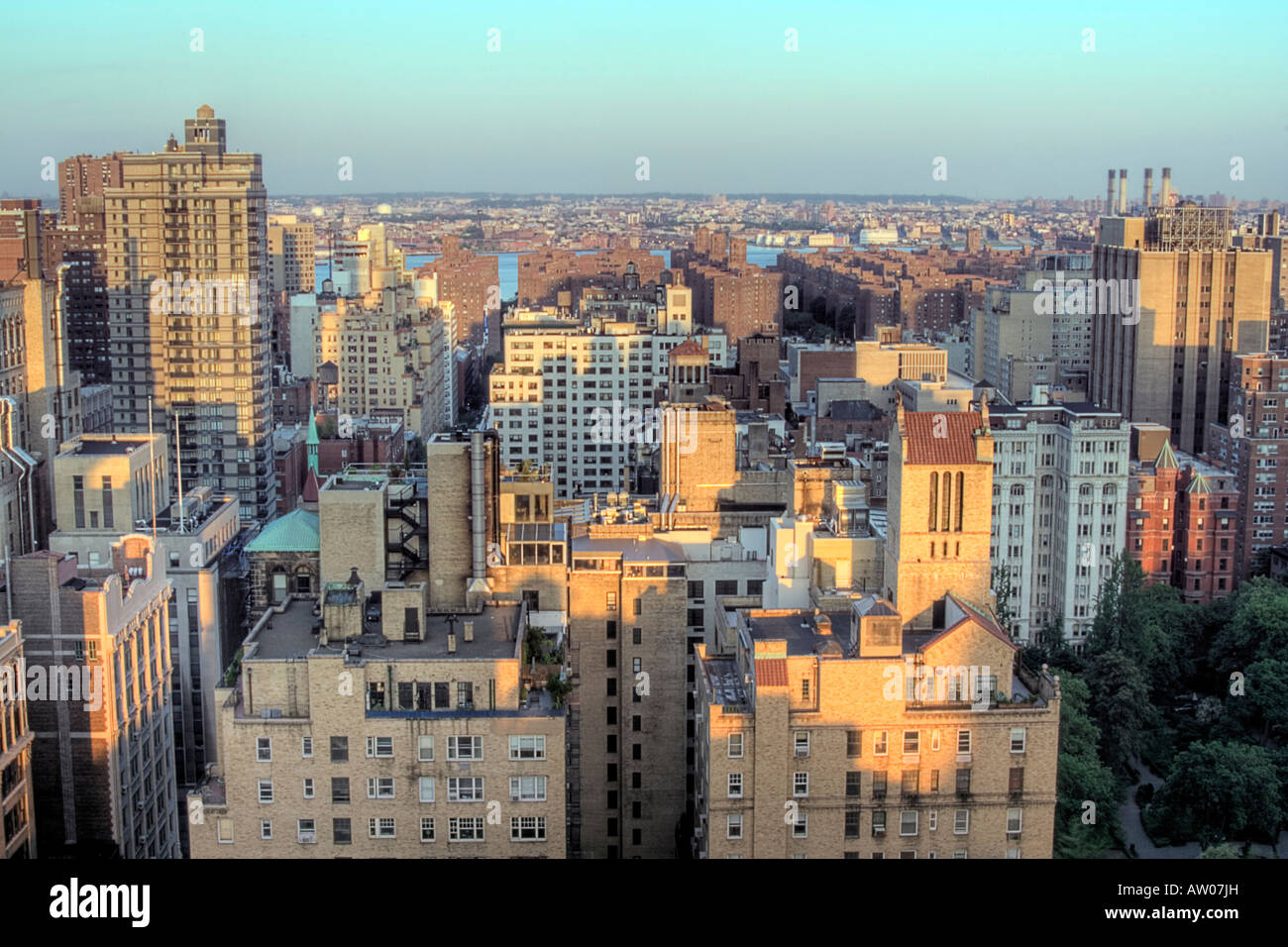 Blick auf Gebäude von Manhattan.  Blick nach Osten, Süd-Ost. NEW YORK, USA Stockfoto
