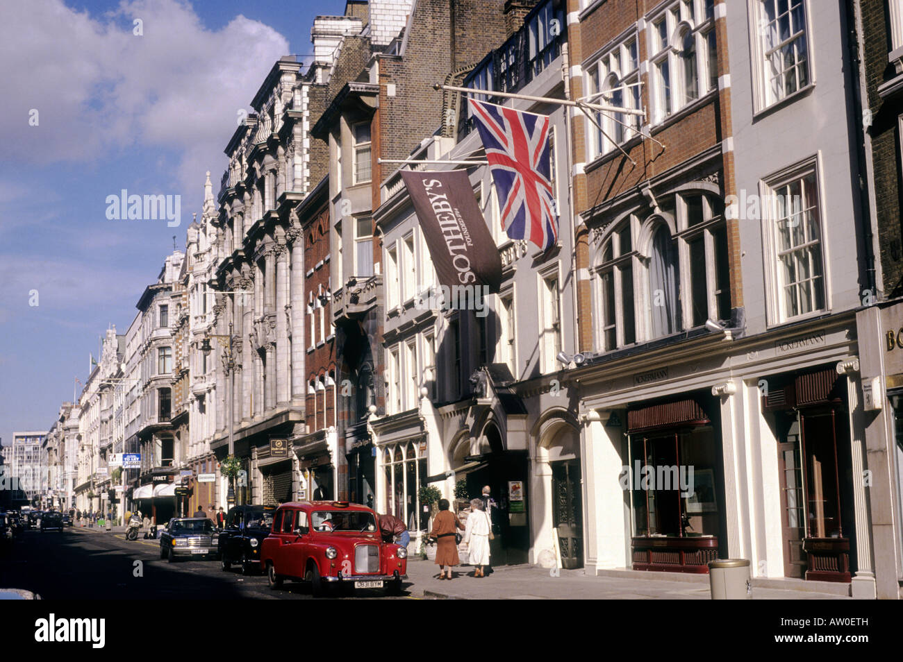 Antiken Auktionshaus Sothebys Bond Street London Geschäfte England UK