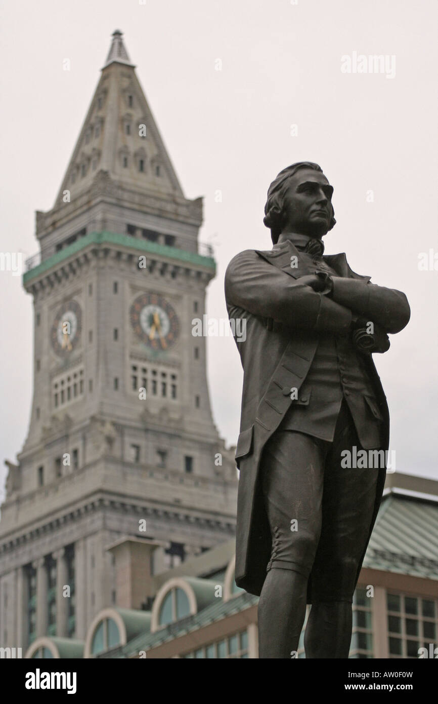 Sam Adams Statue und Custom House Tower in Boston, Massachusetts Stockfoto