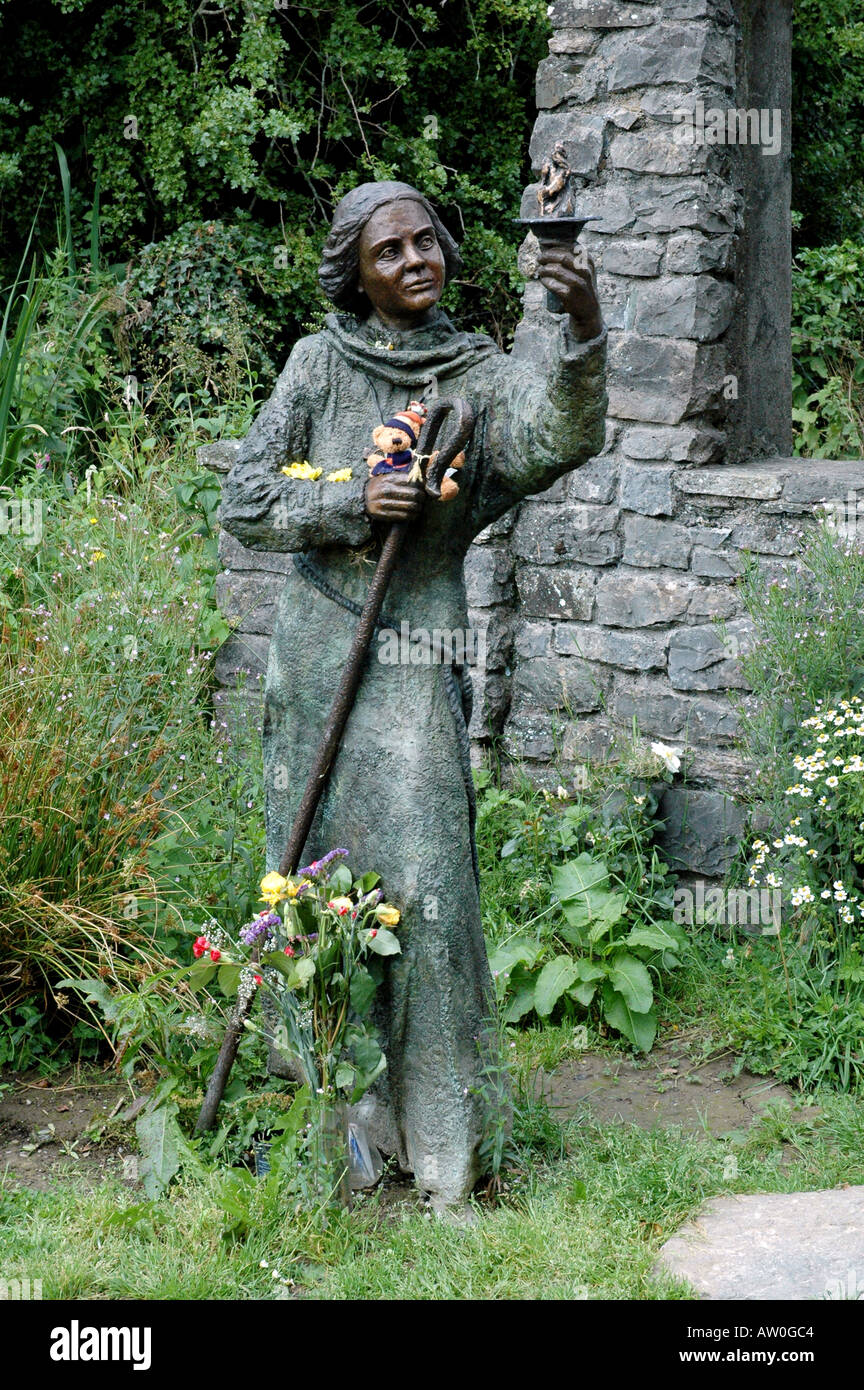 Statue der Heiligen Birgitta in Kildare, Irland Stockfoto