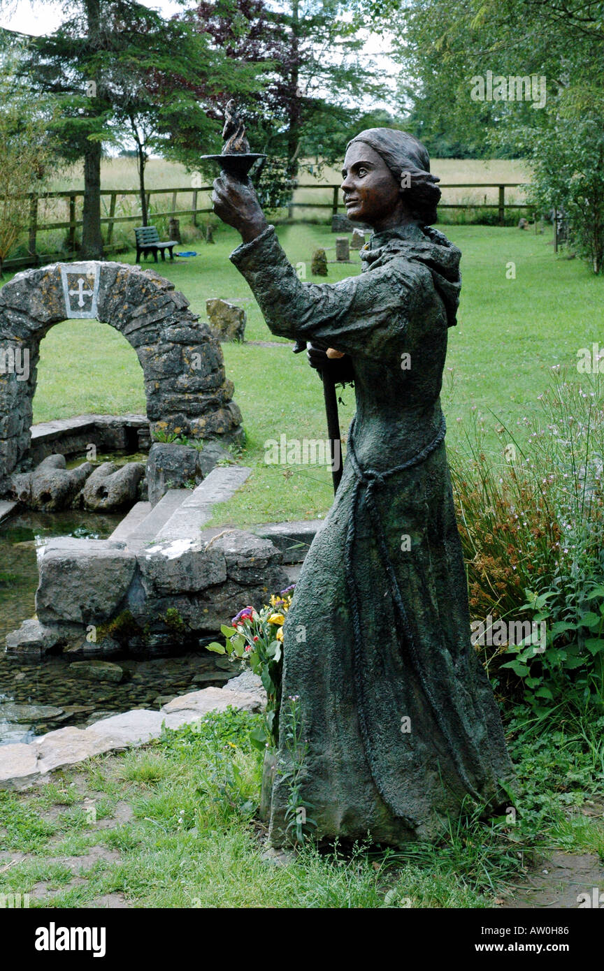 Statue der Heiligen Birgitta in Kildare, Irland Stockfoto