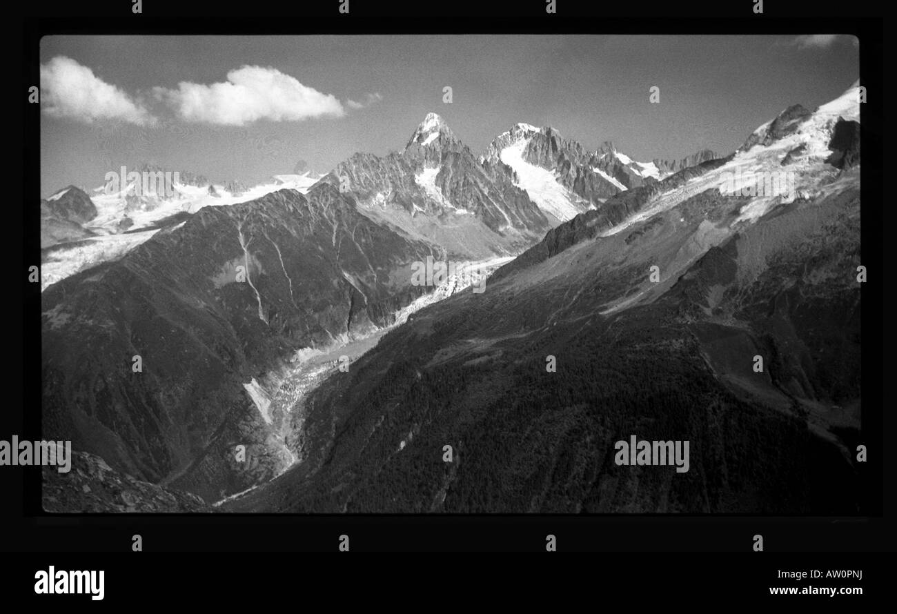 Schneebedeckte Berge Alpen Frankreich, ca. 1952 Stockfoto