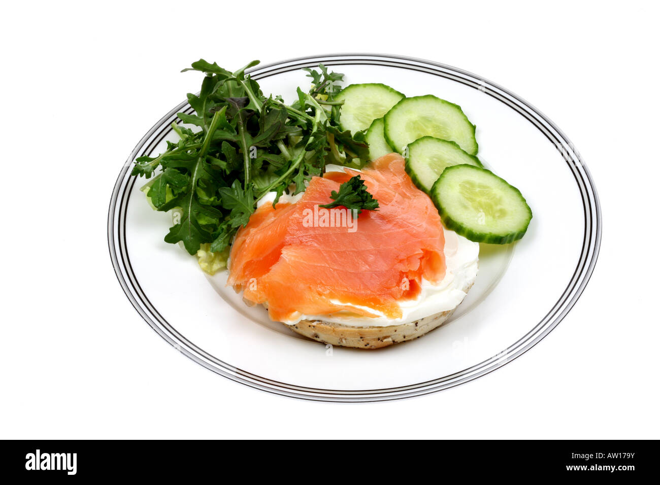 Bagel Räucherlachs Salat Stockfoto