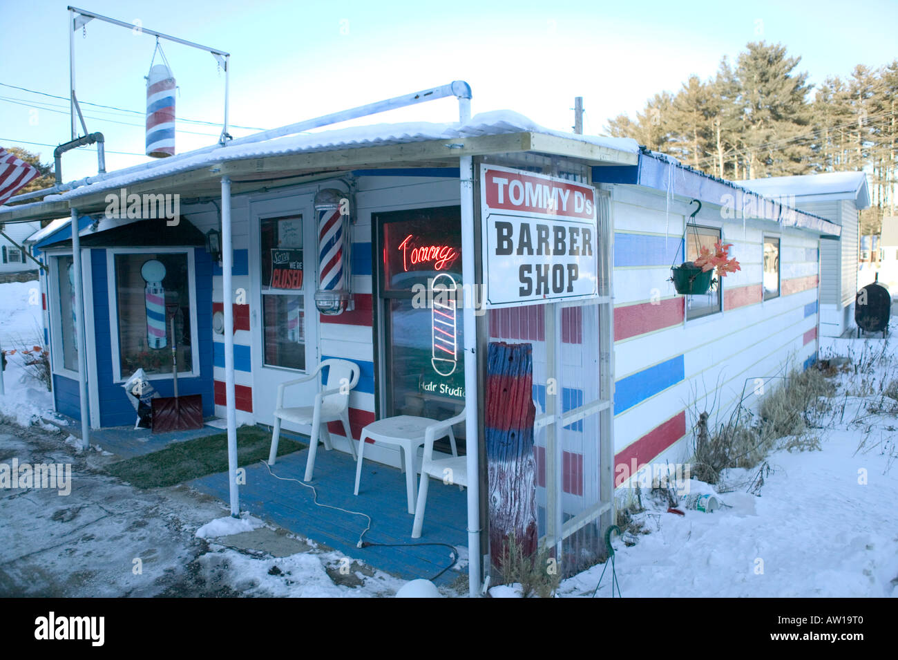 Kleine am Straßenrand Barbershop Storefront Stockfoto