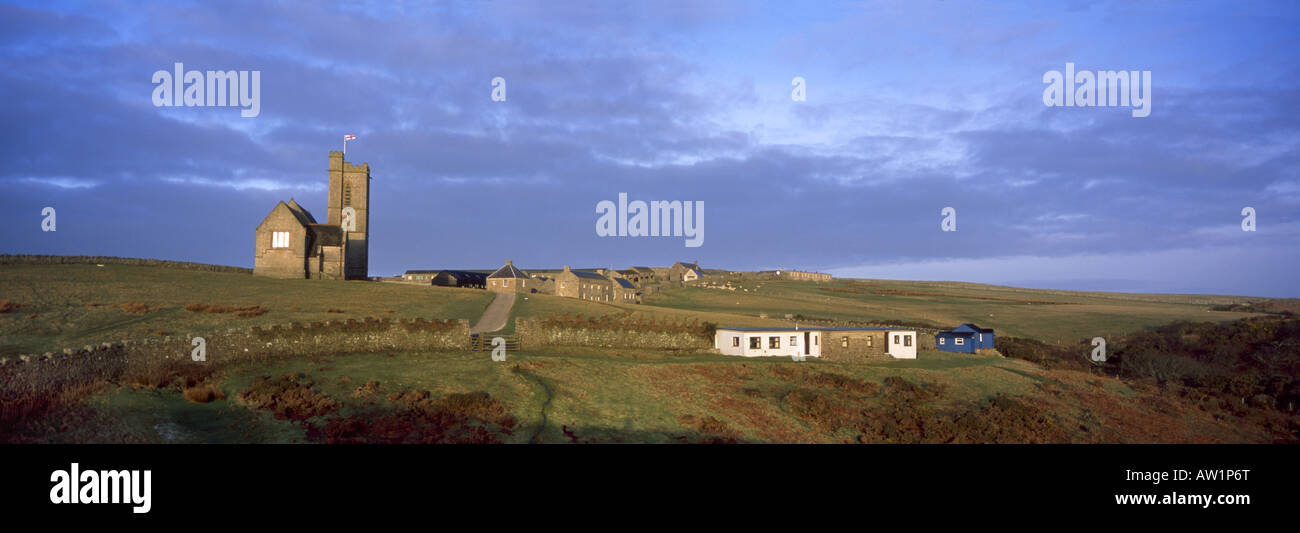 St. Helena Kirche und das Dorf auf Lundy Island im Norden Devon England [Bristol Channel] Stockfoto