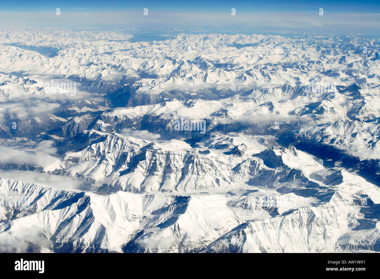 Blick aus einem Flugzeug, Alpen Stockfoto