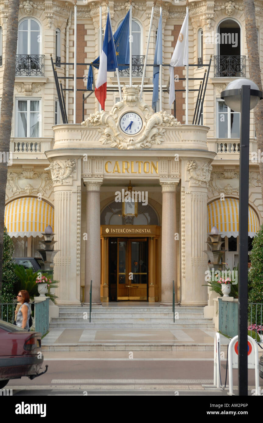 Eingang des Carlon Hotel in Cannes, Frankreich Stockfoto