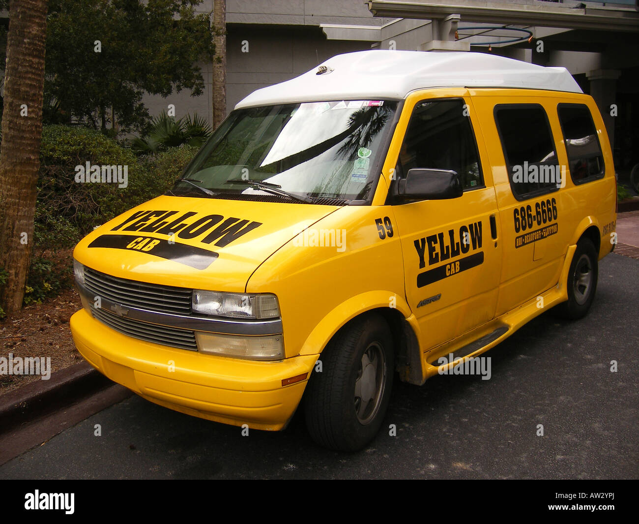 AJD59665, gelbes Taxi Cab, Hilton Head Island, niedrige Land, South Carolina, SC, Atlantik Stockfoto
