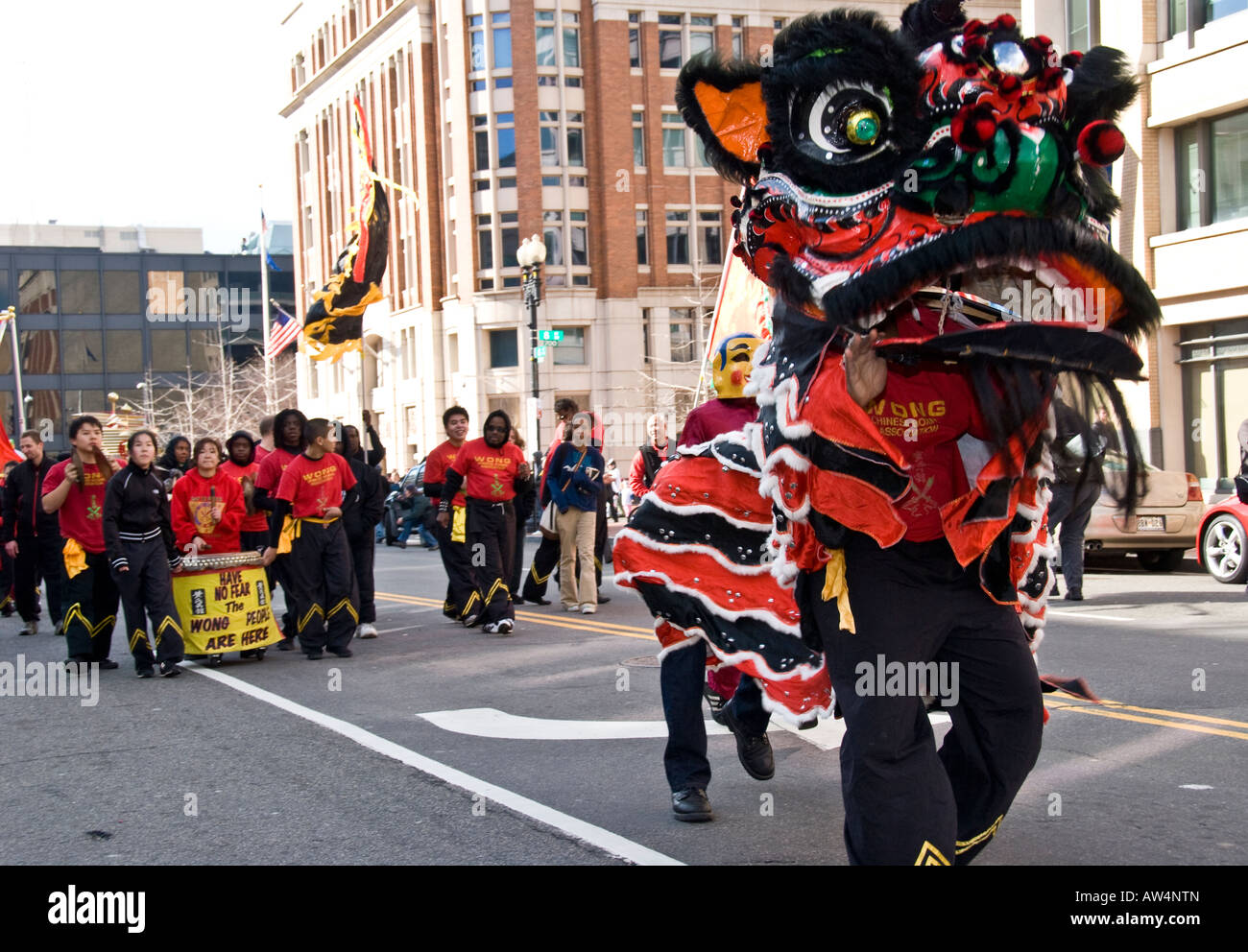 Drachen in der chinesischen Neujahrsparade in der Innenstadt von Washington DC in Chinatown Stockfoto