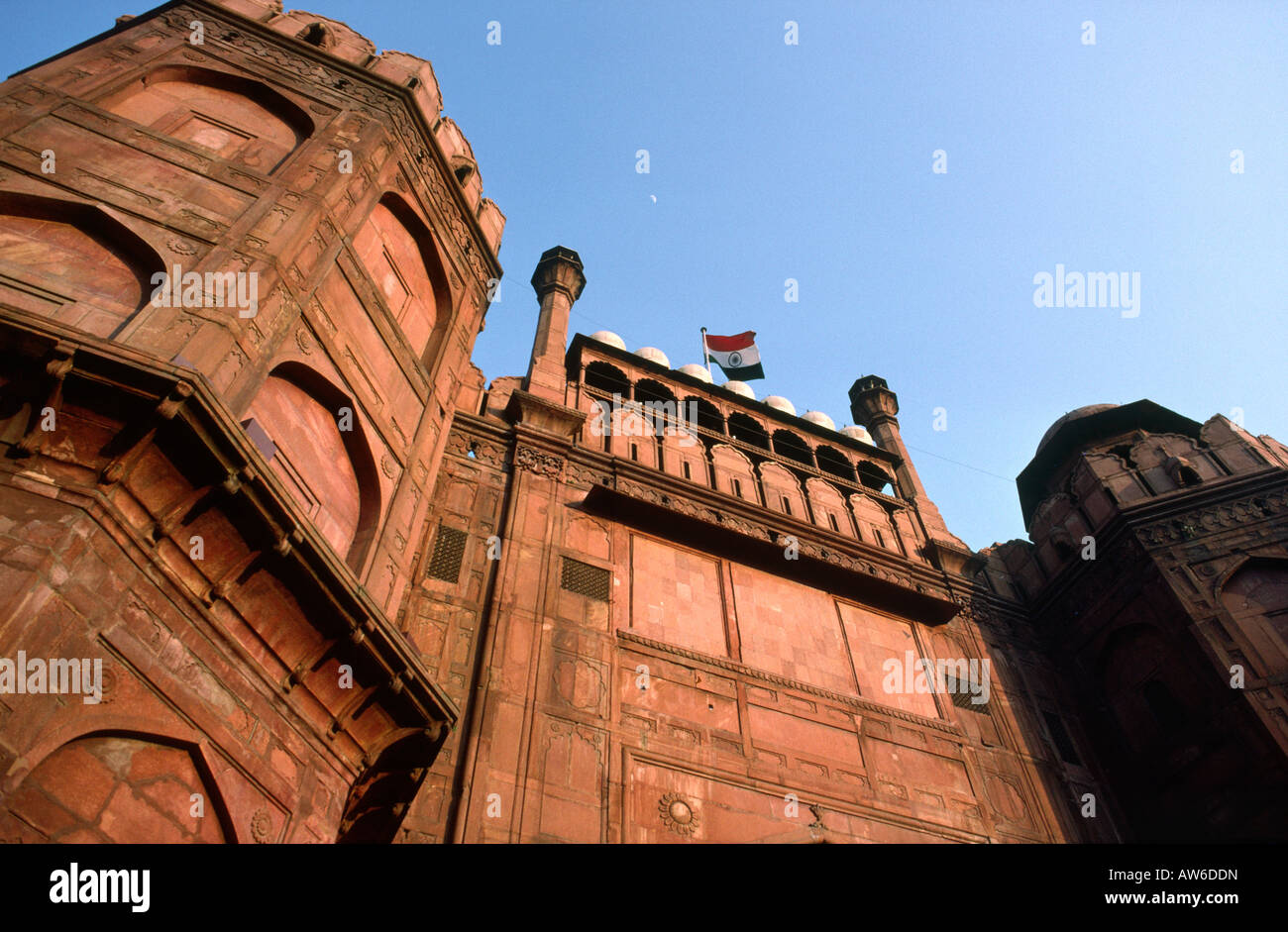 Indien Old Delhi Red Fort Flagge über Lahore Gate-Eingang Stockfoto