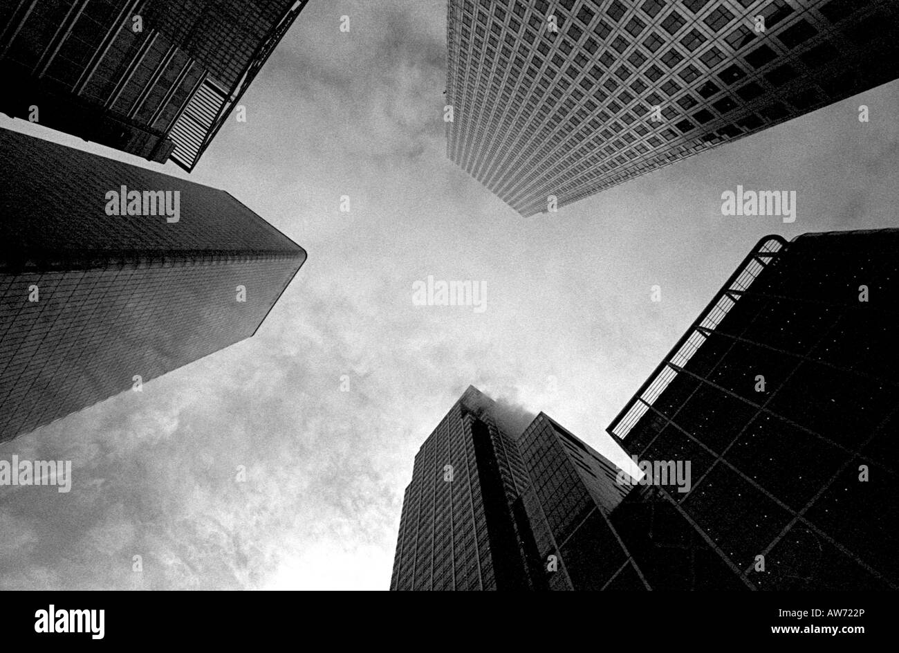 Die Wolkenkratzer in Canary Wharf in London Dockland Gebiet. Stockfoto