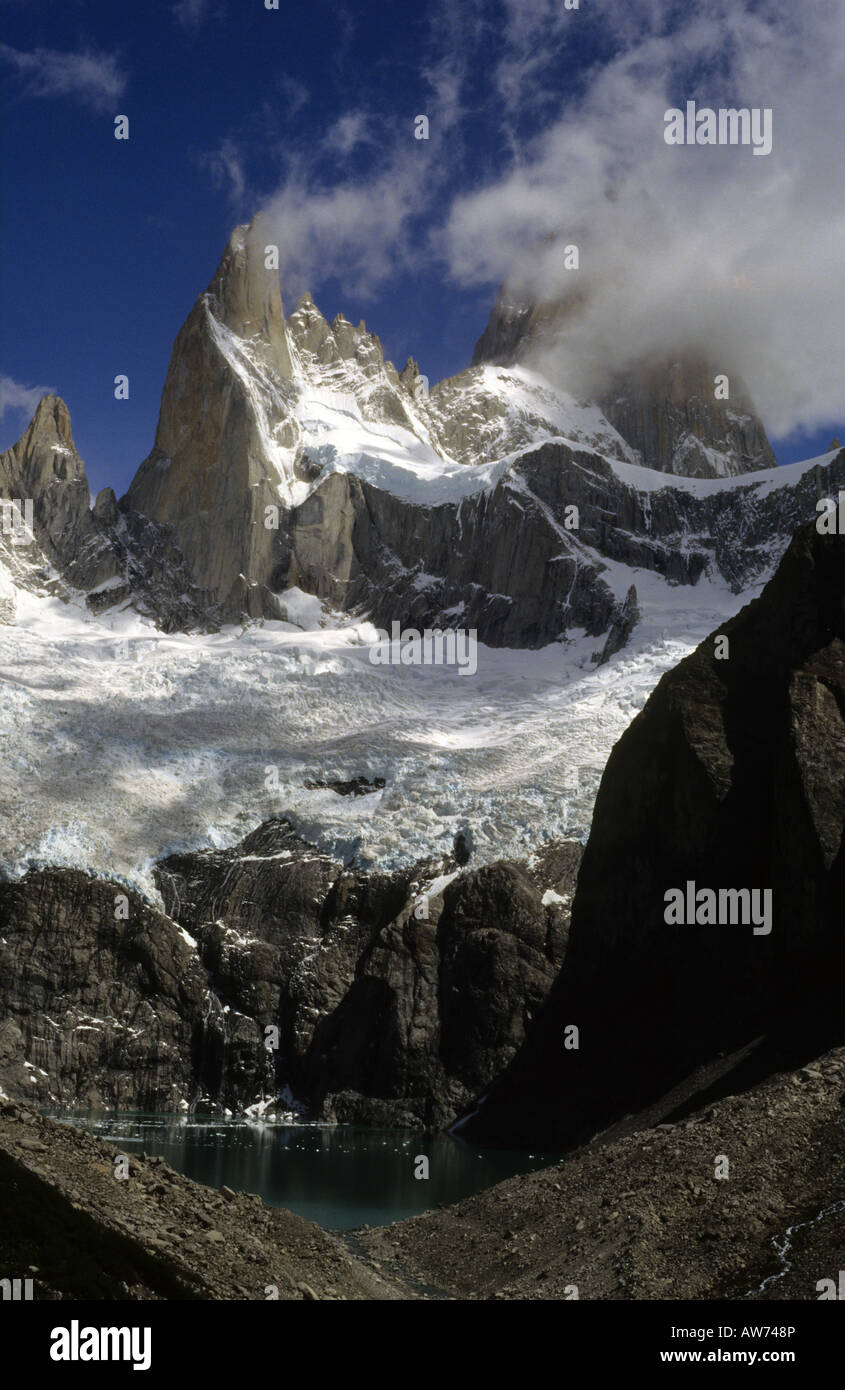 Ein Blick auf "Laguna Sucia" und Fitz Roy und Poncenot Gipfel Stockfoto