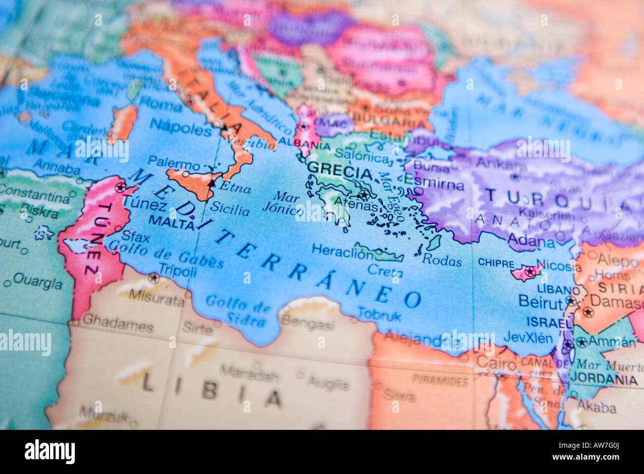 Globus-Karte mit Fokus auf das Mittelmeer und die geringe Schärfentiefe Stockfoto