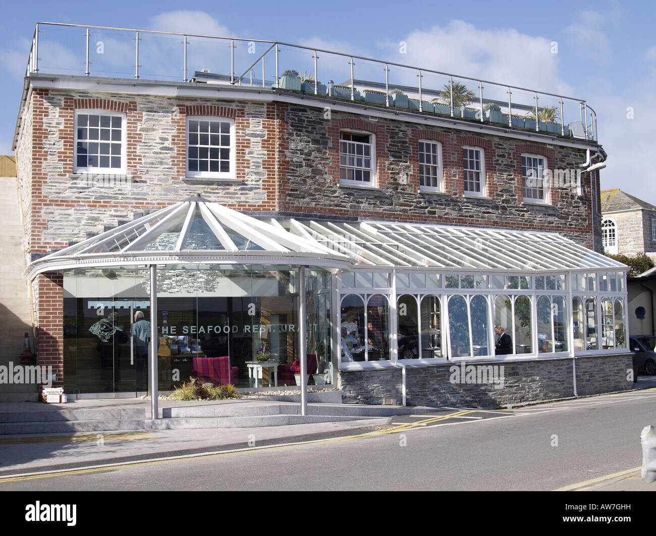 Rick Stein Fischrestaurant in Padstow. Zeigt es neue Türen, eröffnet die Samstag, 2. Februar 2008 nach einer Überholung. Stockfoto