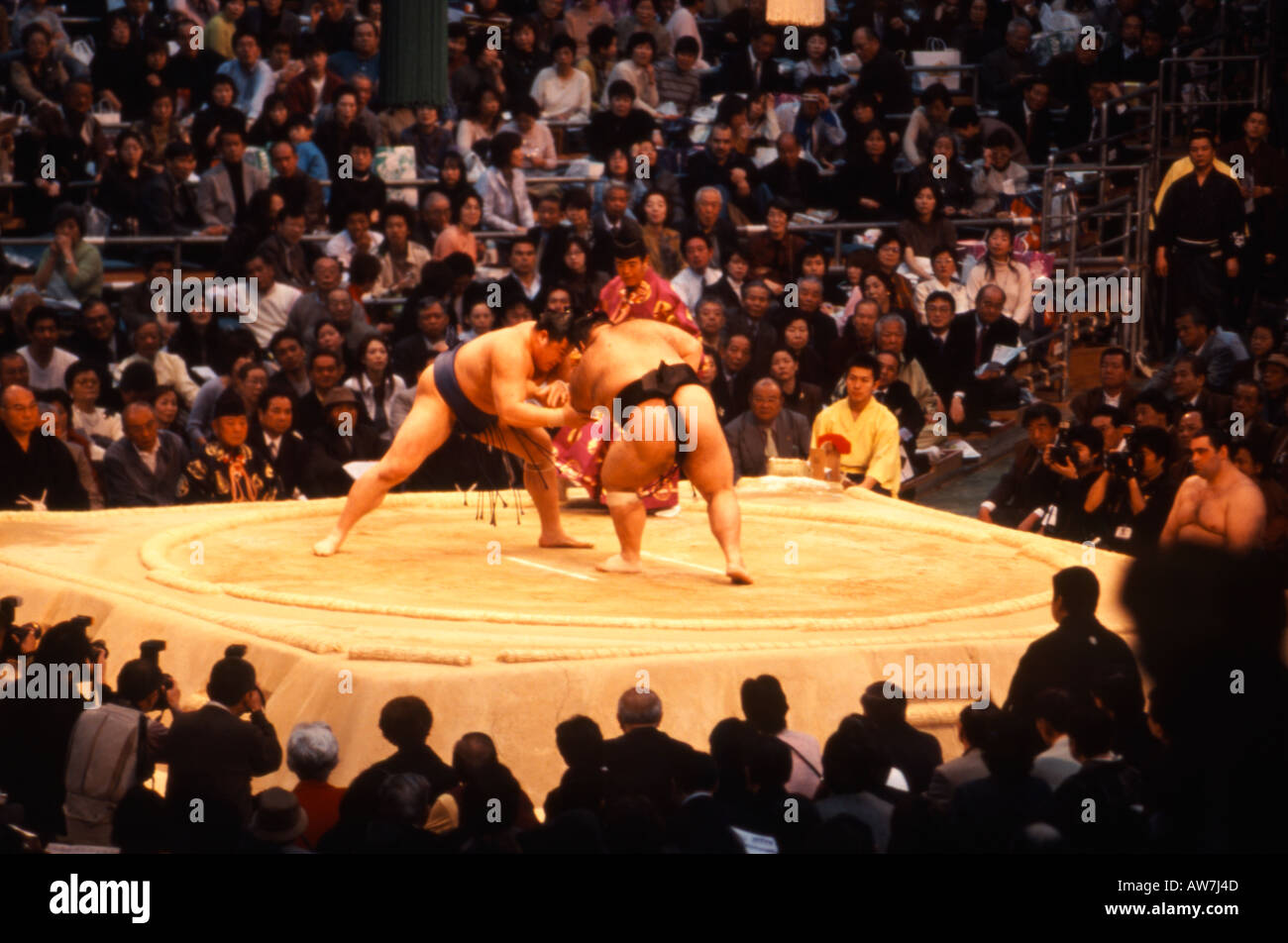 Sumo-Ringer Grand Sumo-Turnier Osaka Japan Stockfoto
