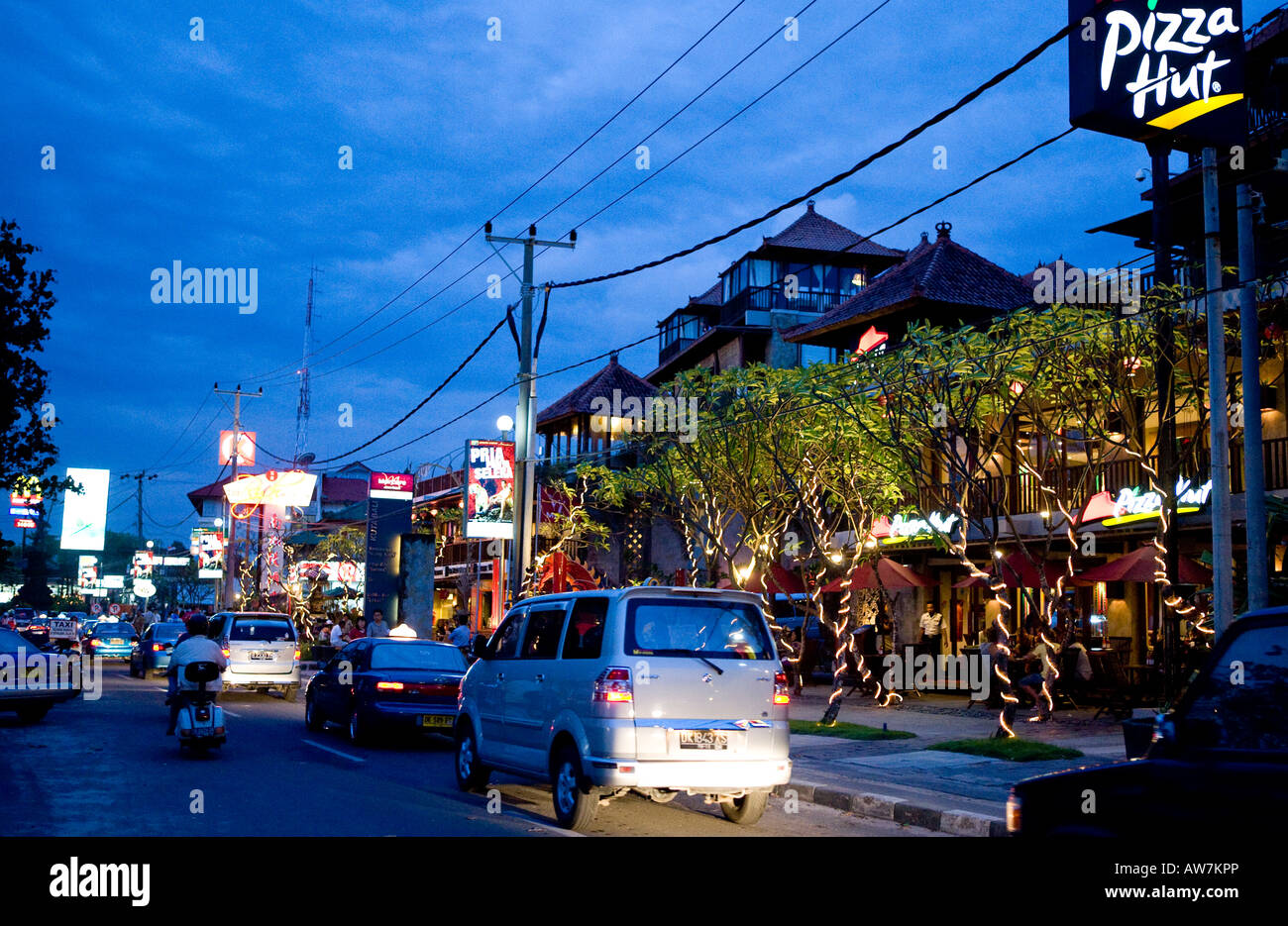 Nightime in Zentrum von Kuta Bali Indonesien Stockfoto