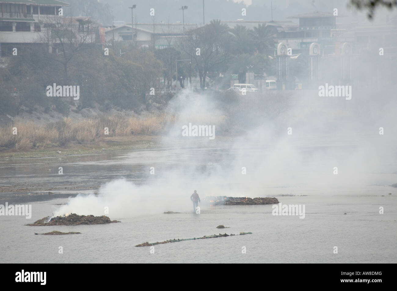 brennenden Scheiterhaufen auf Li-Fluss in Guilin, Guangxi Region der Völker Republic Of China VR China Stockfoto