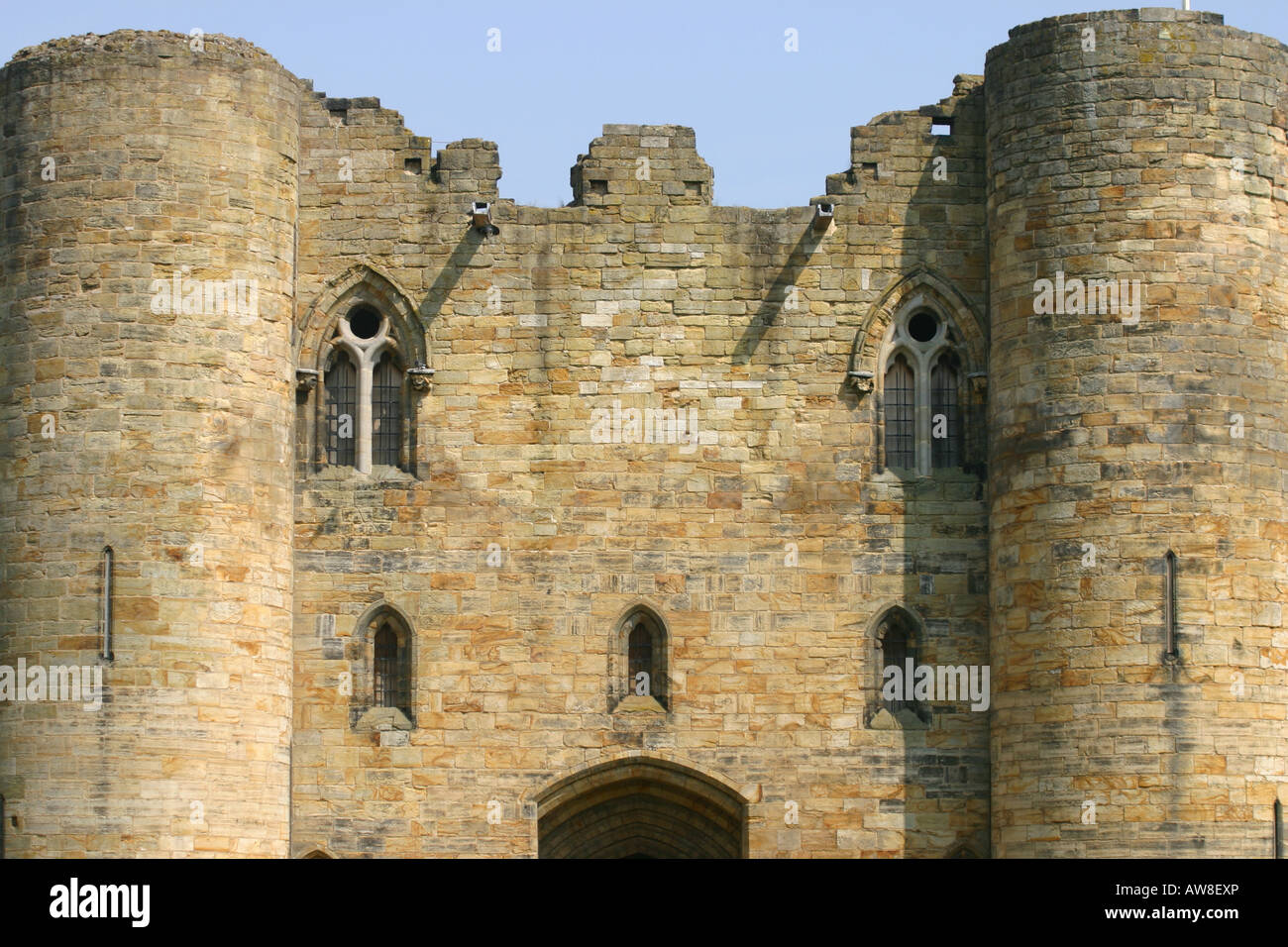 mittelalterliche Norman Schloss Steinmauer Türmchen windows Stockfoto