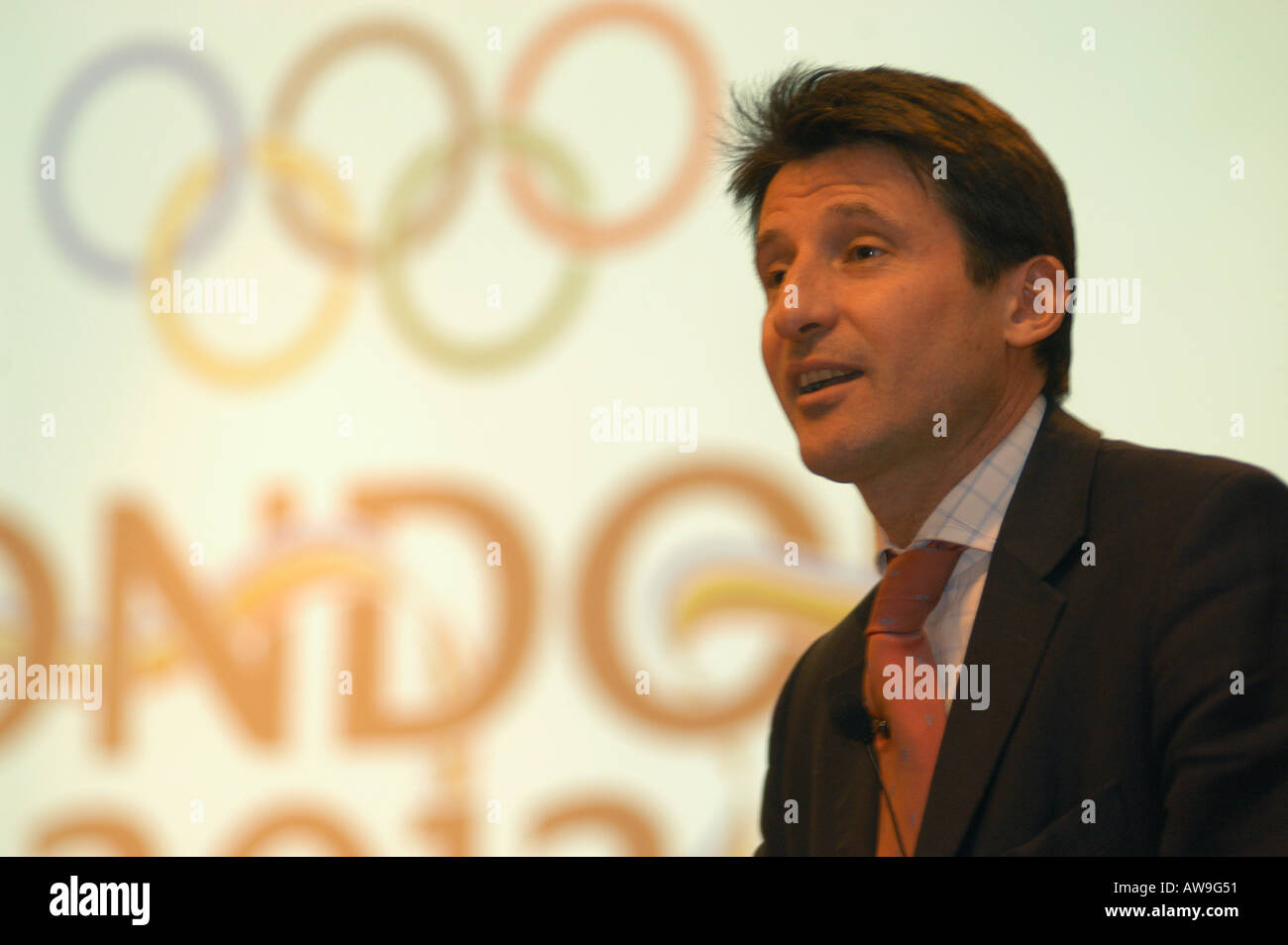 Herr Sebastian Coe Seb Obe Olympische u k sprechen Rede zeigt-Konferenz London 2012 Stockfoto
