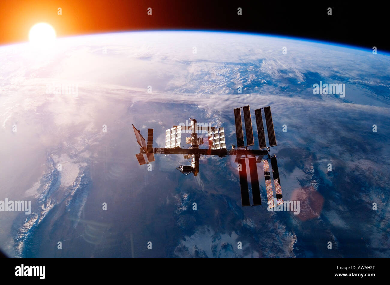 Mir-Raumstation schwebt über der Erde Stockfoto