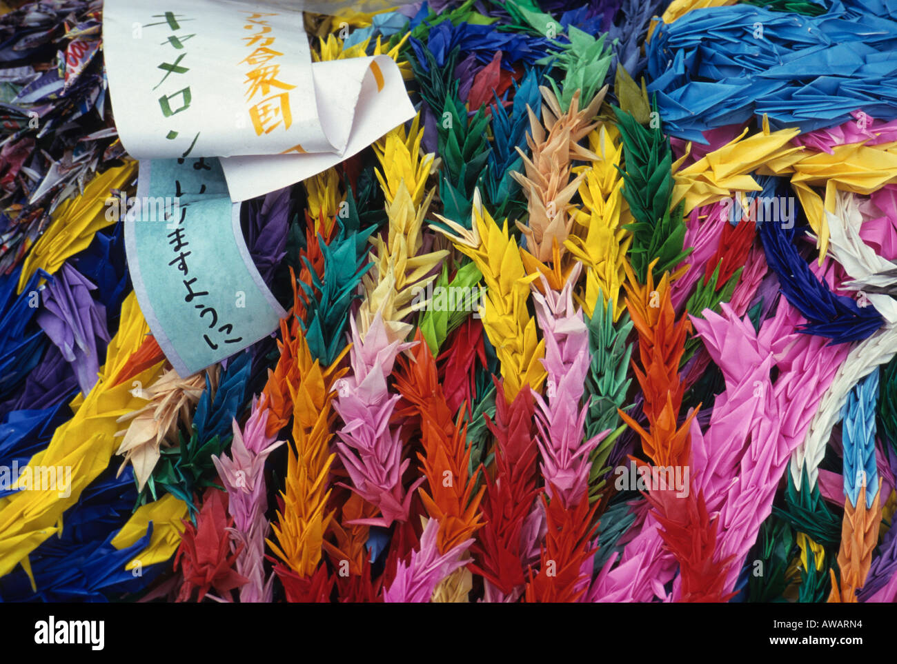 Origami Kraniche In Hiroshima Japan Von Schulkindern Als