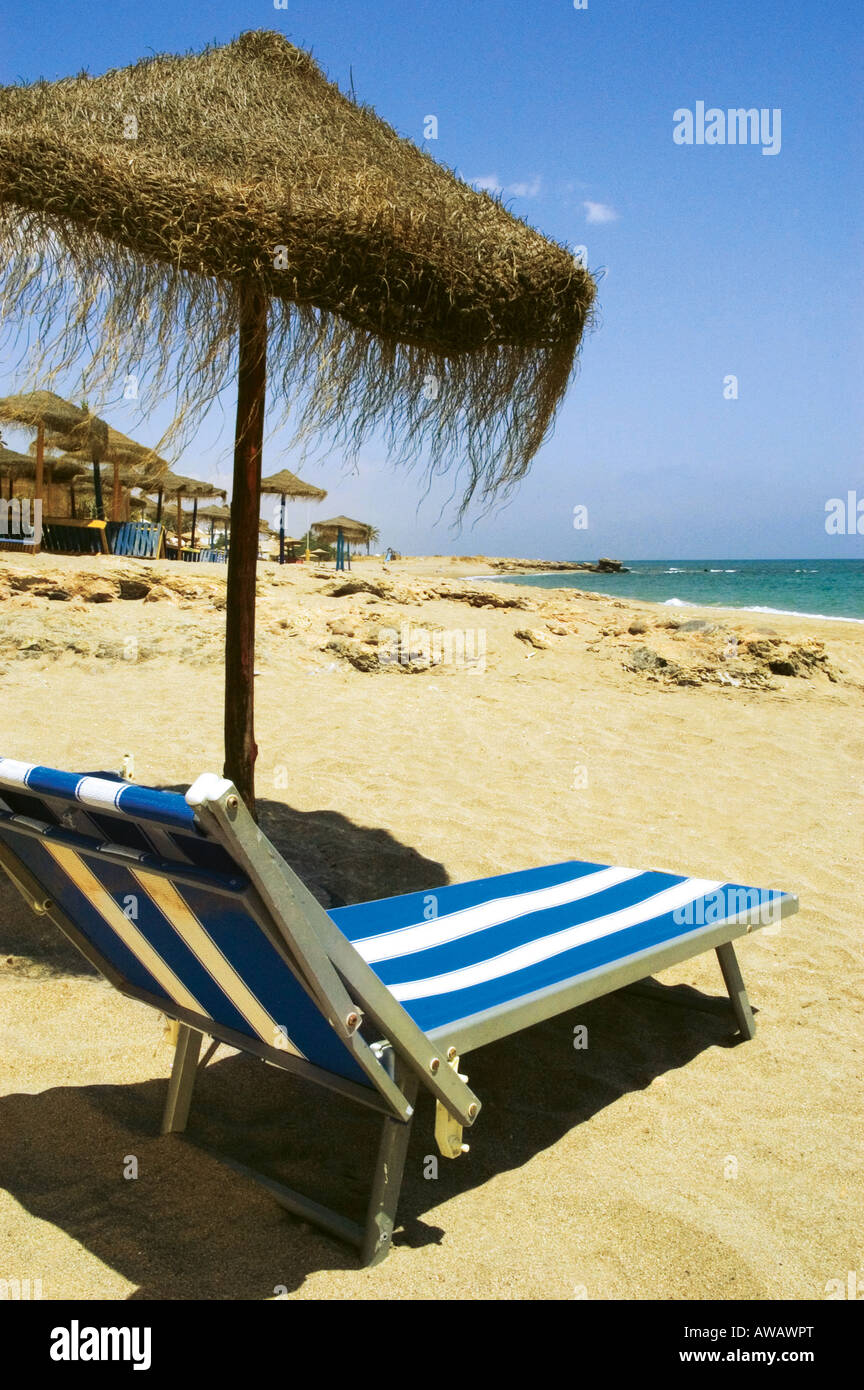 Strand-Szene in Mojacar Playa & Pueblo, Costa Almeria, Spanien Stockfoto