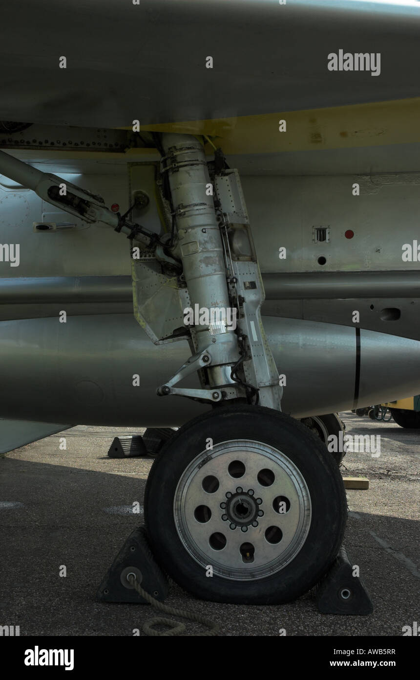 English Electric Lightning T5 auf Asphalt, Fahrwerk Stockfoto