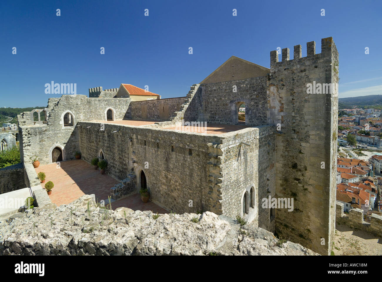Costa Da Prata, Estremadura, Leiria, die Burg Stockfoto