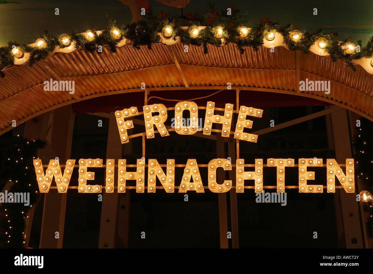 Stevenson Stand Ziel frohe weihnachten schriftzug beleuchtet
