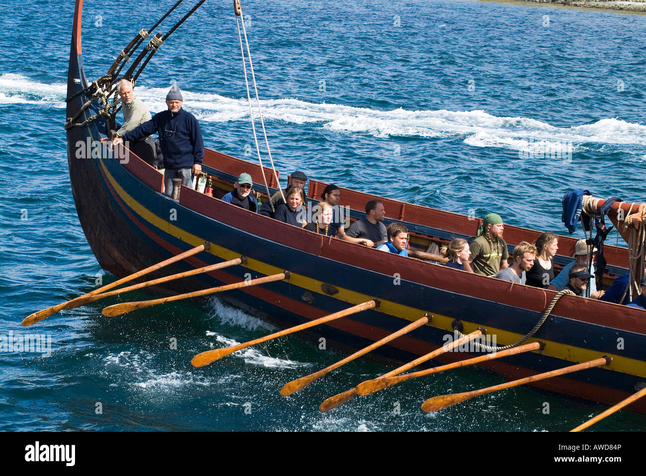 dh Sea Hengst KIRKWALL ORKNEY Segler rudern viking Havhingsten Fra Glendalough Langschiff Ruderer Ruder Schiff lange Boot Stockfoto