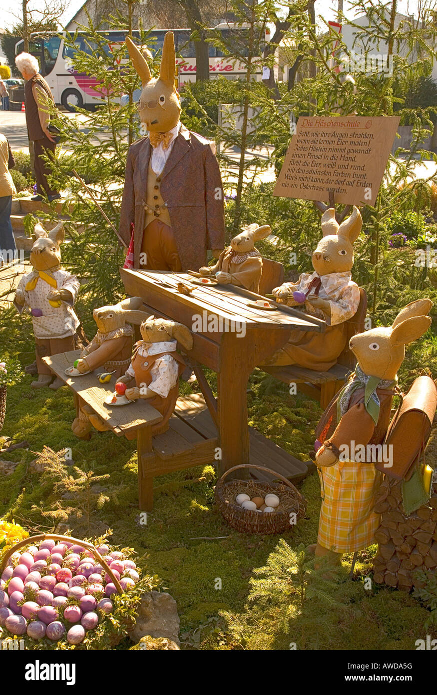Osterhasen, Bunny-Schule, Bieberach, Fränkische Schweiz, Bayern, Deutschland, Europa Stockfoto
