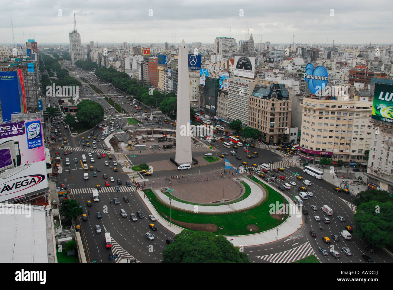 Blick über die Avenida 9 de Julio in Buenos Aires, Argentinien Stockfoto