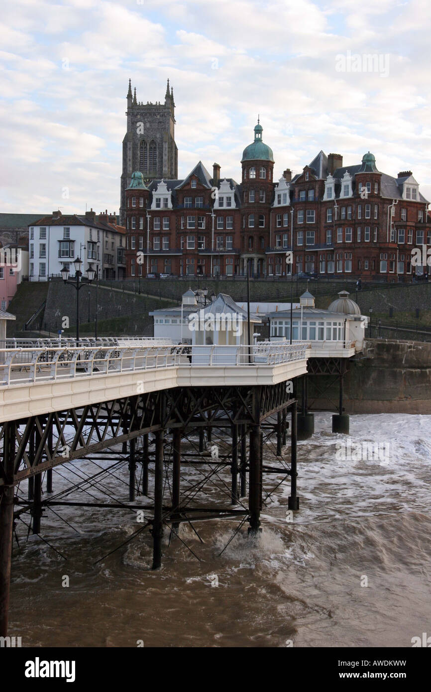 Cromer Pier Blick zurück in Richtung Stadt Cromer Stockfoto